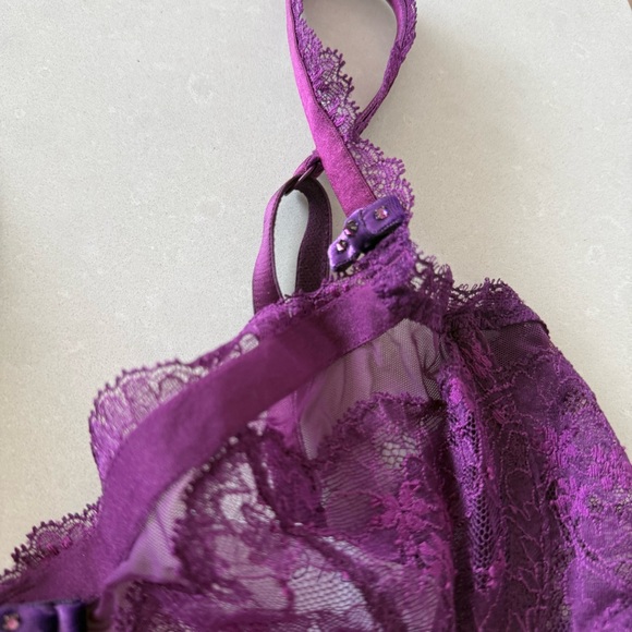 Victoria's Secret Designer Swarovski Crystal Bra & Panty Lingerie Set - Picture 7 of 15